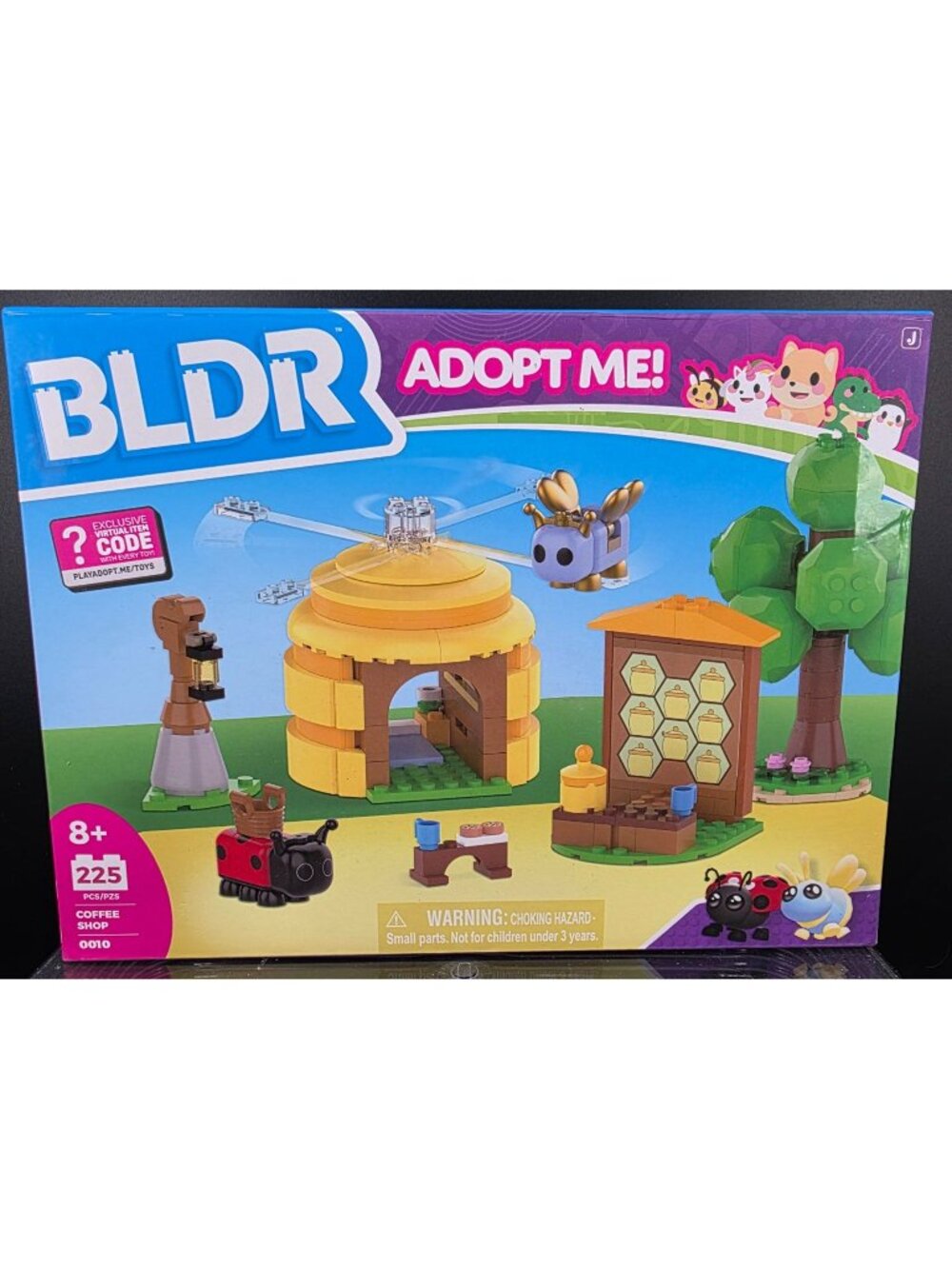 BLDR Adopt Me! Coffee Shop Building Set 225 Pieces Ladybug Queen Bee